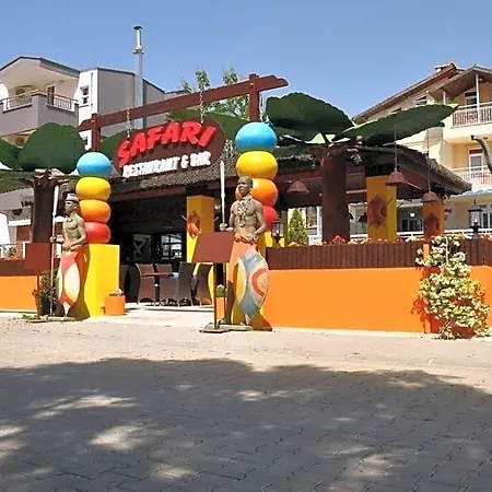 Safari Hotel 3*